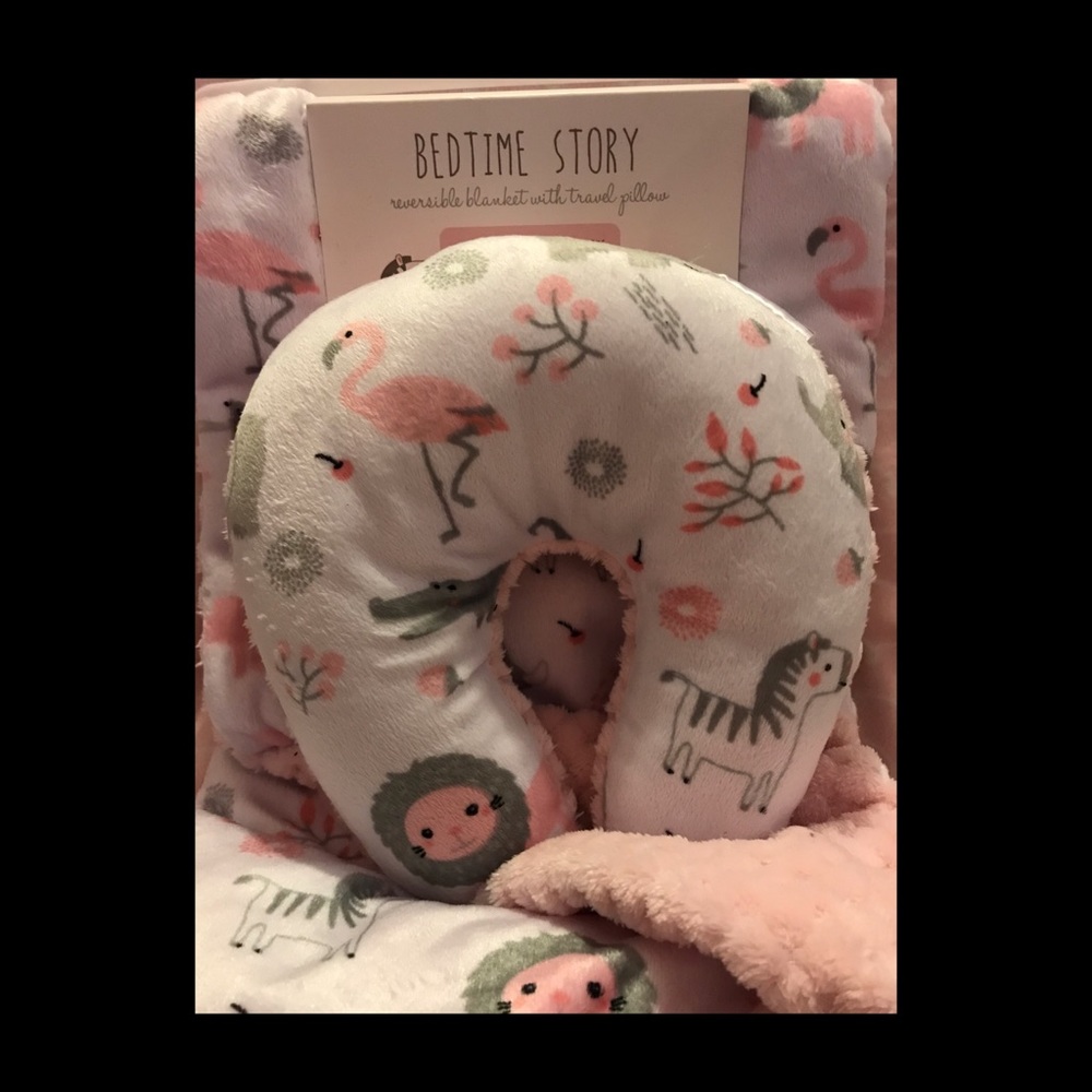 Infant neck pillow and blanket set